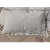 Cuscino ricamato con gale Blanc Mariclo Collection Bianco latte 30x50 cm