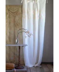 Tenda ricamata misto lino Blanc Mariclo Dentelle Collection 140x290 cm
